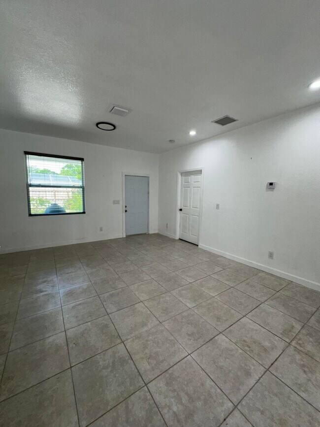 Foto del edificio - 1480 Dozier Ave