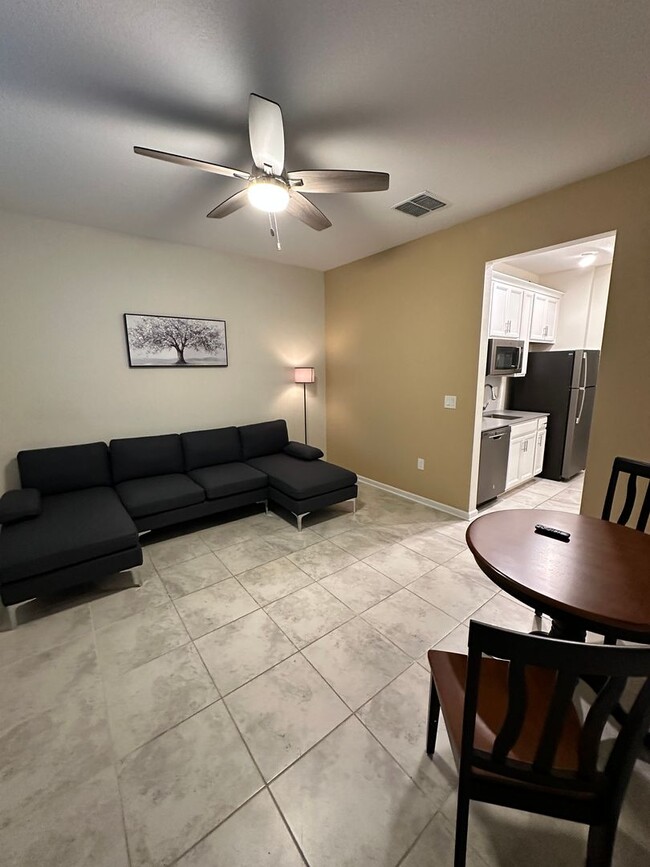 Foto del edificio - Beautiful 1/1 In-Law Suite in St. Cloud W/...