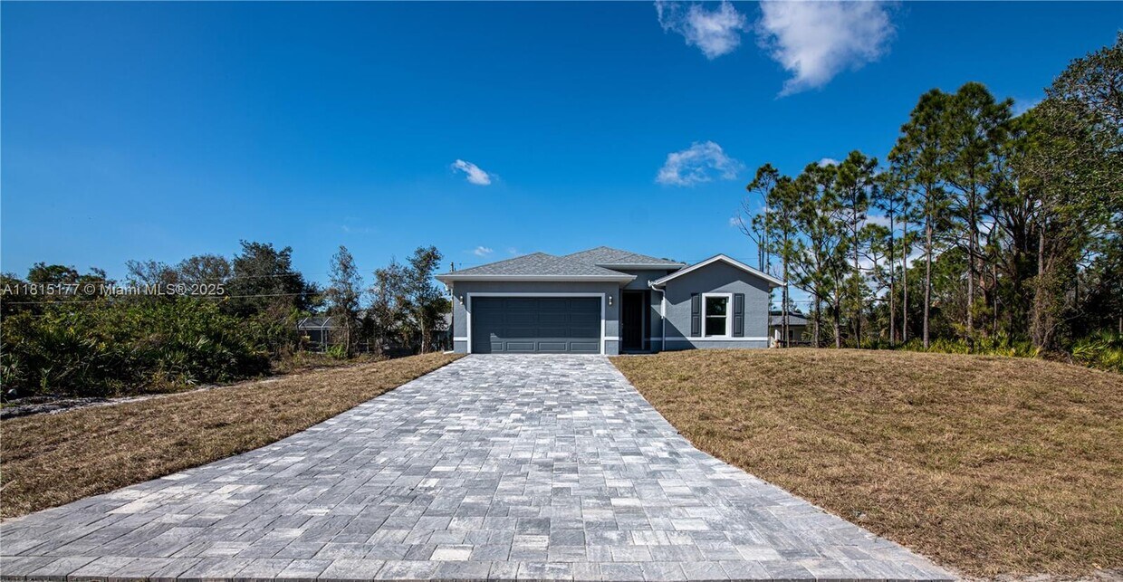 Foto principal - 497 Bounds St