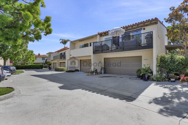 Building Photo - 2317 Eastbluff Dr