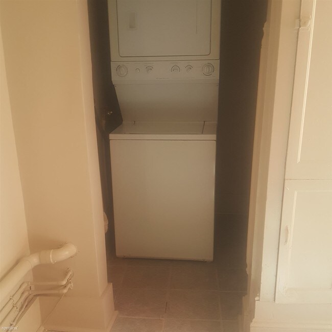 Building Photo - 1909 Druid Hill Ave