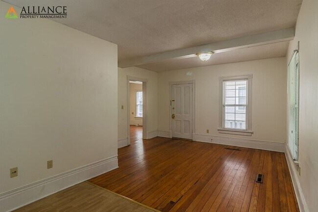 Foto del edificio - Sixteenth St. 328 N.