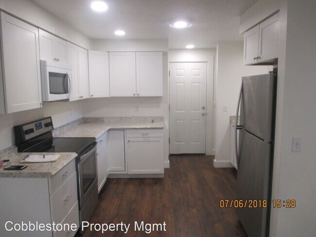 Building Photo - 3 br, 2 bath Apartment - 8561 W Goddard Rd
