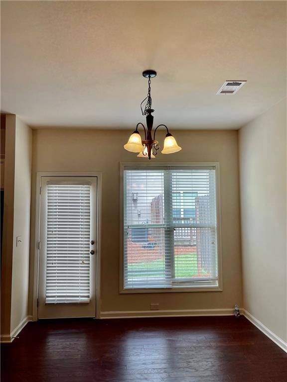Building Photo - 2660 Maple Leaf Terrace