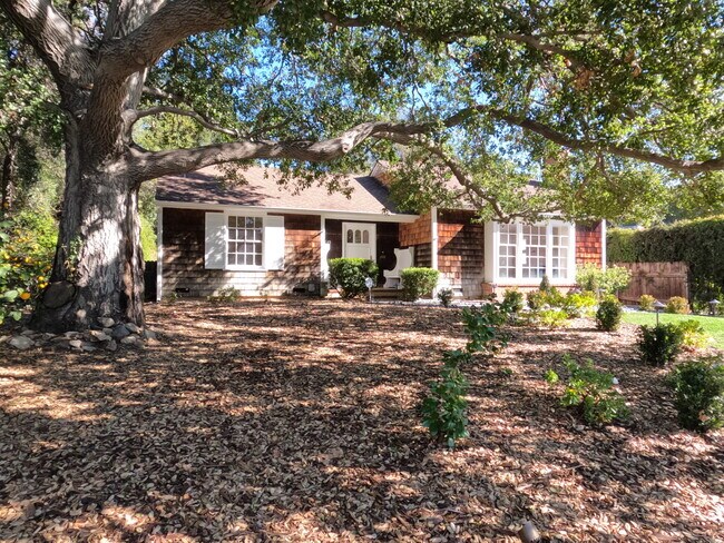 Building Photo - 410 Ashburton Pl