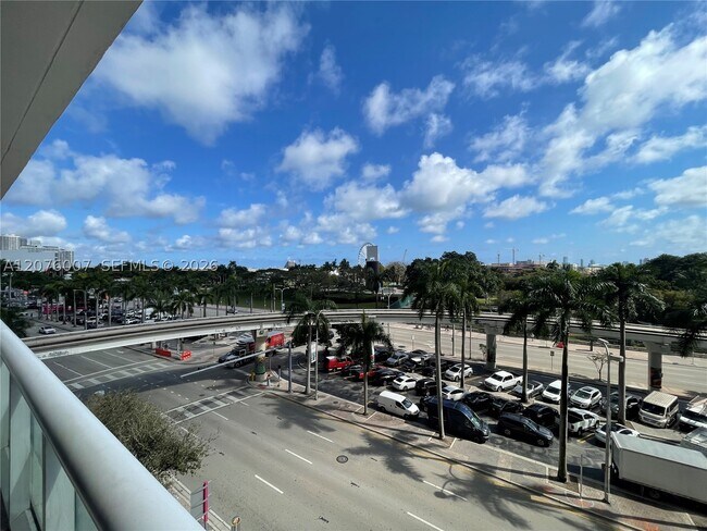 Foto del edificio - 50 Biscayne Blvd