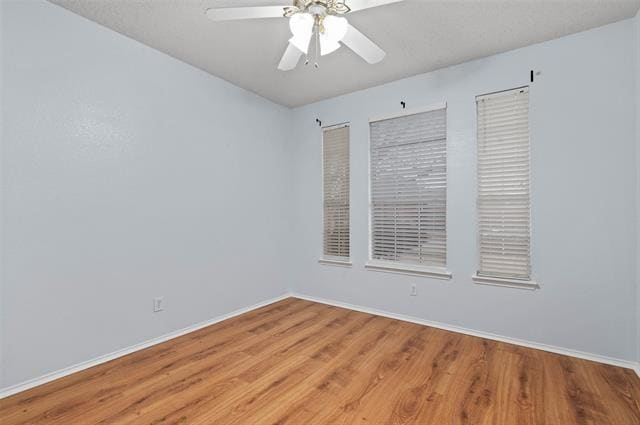 Foto del edificio - 316 Leameadow Dr