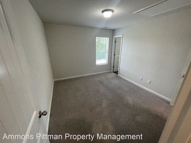 Building Photo - 2 br, 2.5 bath House - 2079 Wiggins Village