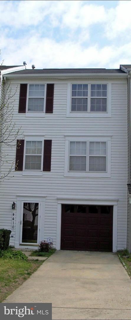 Building Photo - 4410 Lieutenant Lansdale Place