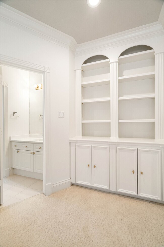 Foto del edificio - 4746 Post Oak Timber Dr