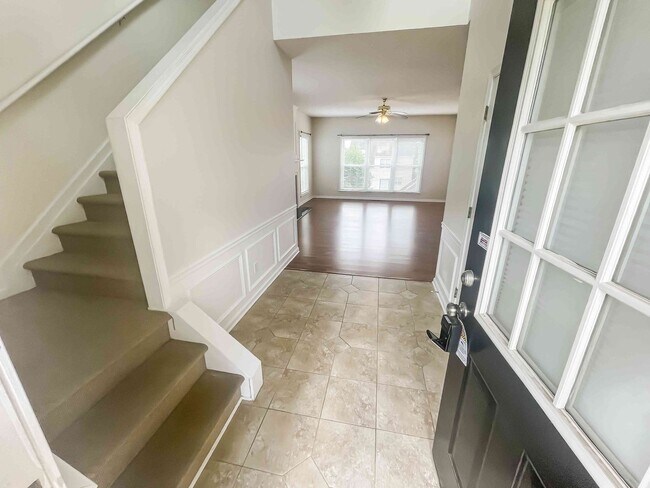 Foto del edificio - Alpharetta - 3BR - Finished Basement!