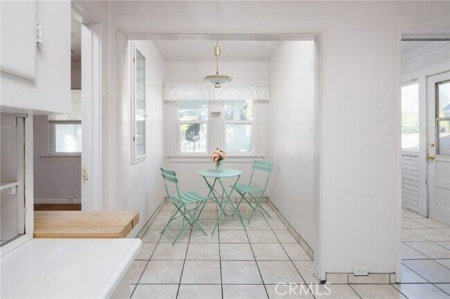 Foto del edificio - 4211 Elmwood Ct