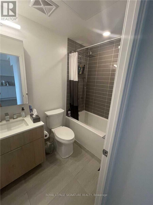 Photo du bâtiment - 25 Richmond St E