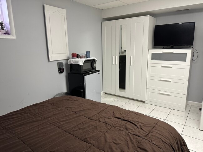 Foto del edificio - 6741 Fern Ln