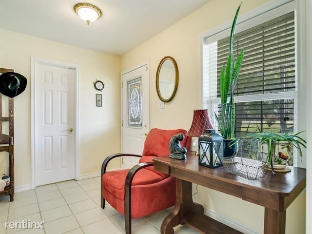 Foto del edificio - 1 br, 1 bath House - 4861 E Highway 199