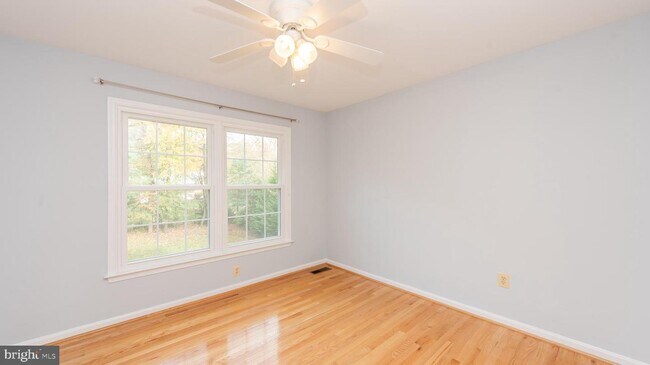 Foto del edificio - 3871 Woodville Ln