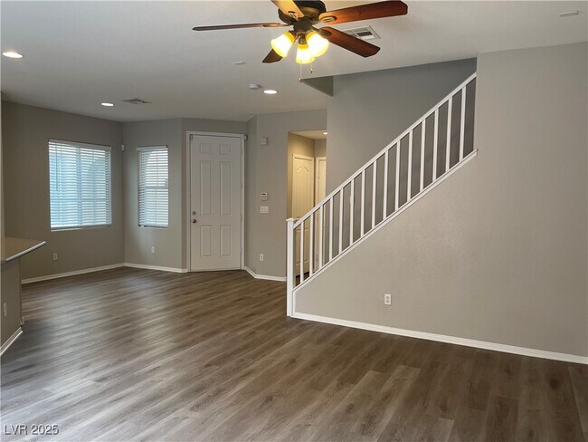 Building Photo - 9791 Pan Falls St