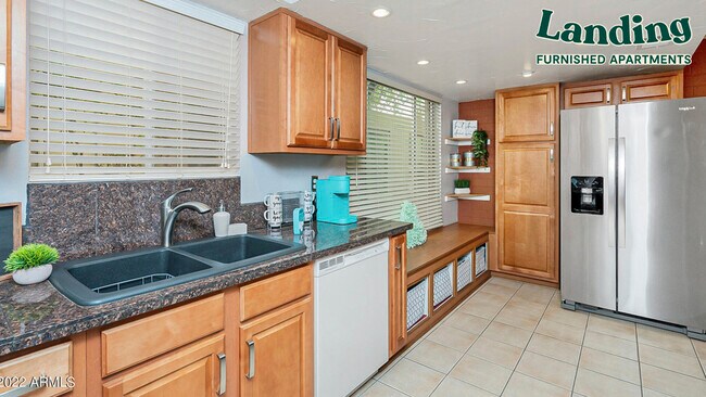 Foto del edificio - 4925 N 73rd St