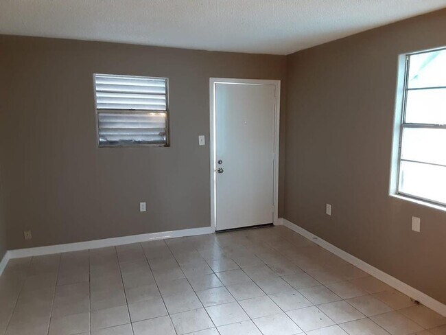 Foto del edificio - 3718 Avenue M 1/2