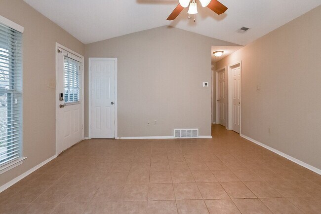 Building Photo - 4210 Brighton Dr