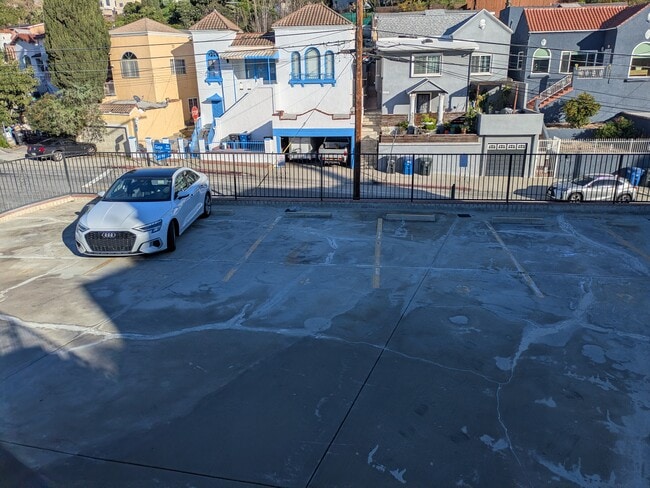 Building Photo - 1125 N Gage Ave