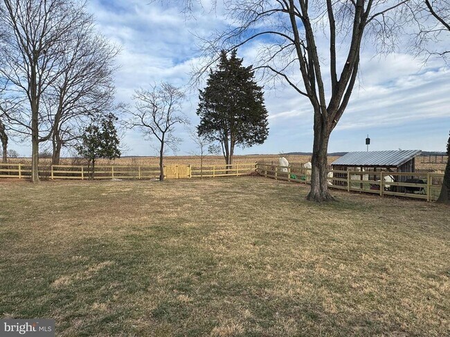 Foto del edificio - 8787 Hickory Hill