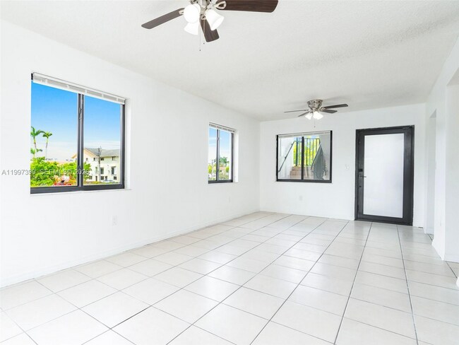 Foto del edificio - 1490 W 42nd Pl