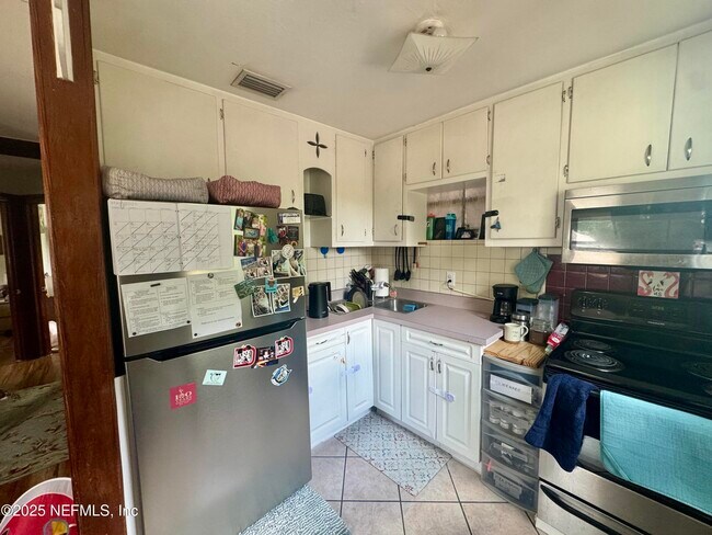 Foto del edificio - 1431 Dancy St