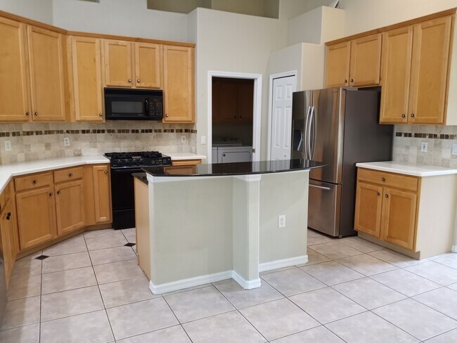 Foto del edificio - 6506 Waters Edge Way