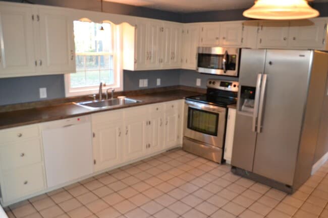 Foto del edificio - 10 Madden Rd