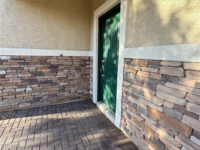 Foto del edificio - 5660 Alta Peak Ct