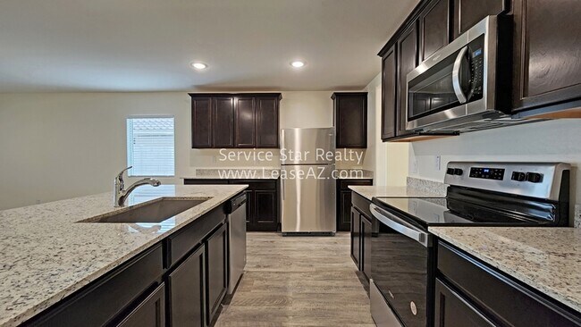 Building Photo - 2487 N Agave Ln