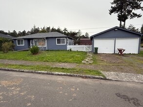 Building Photo - 1510 Garfield St