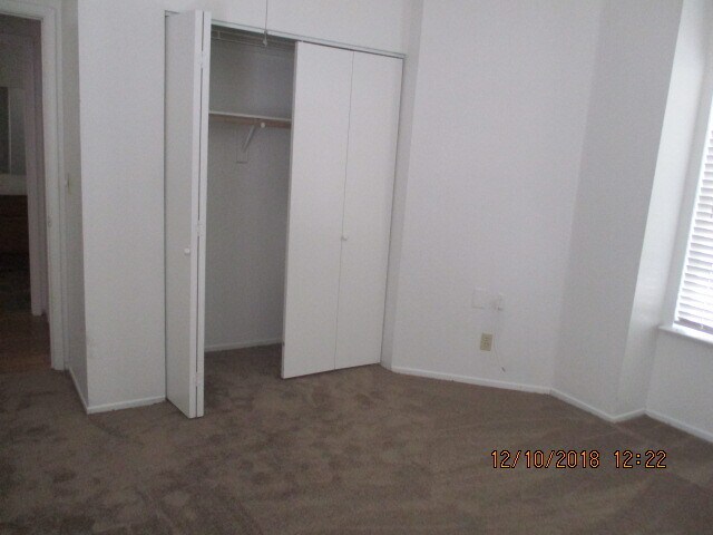 Building Photo - 5791 Goodsprings Ct