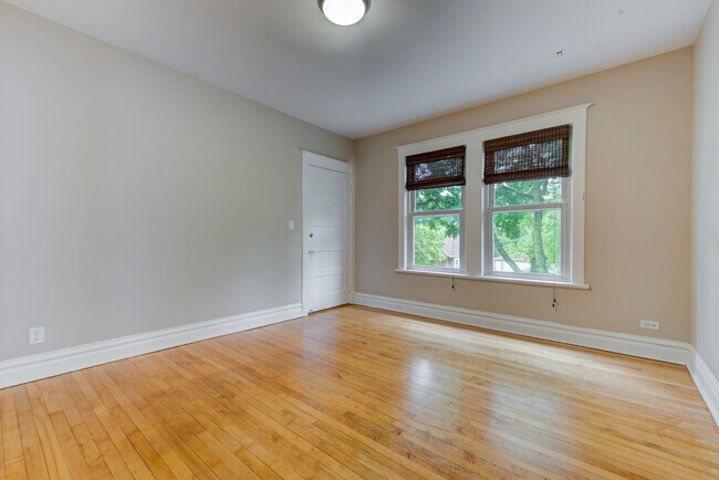 Foto del edificio - 311 E Lincoln Ave