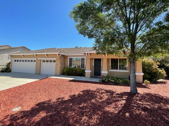 Foto principal - 3801 Pintail Dr