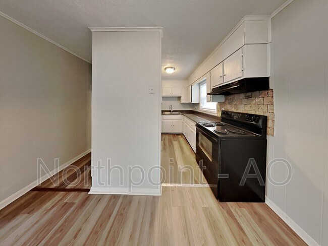 Building Photo - 10204 Allen Dr SW