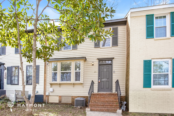 Foto principal - Charming Townhome in Huntsville!