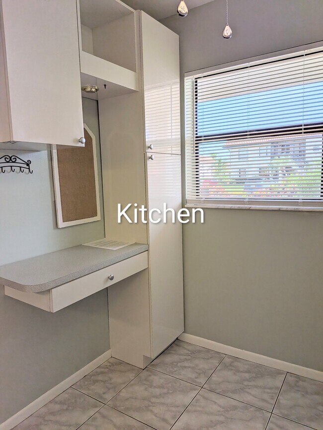 Photo - 7190 Golf Colony Ct (Greenacres, FL) Apartment