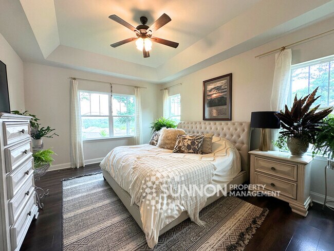 Foto del edificio - Peaceful 3-Bedroom Retreat with Scenic Vie...