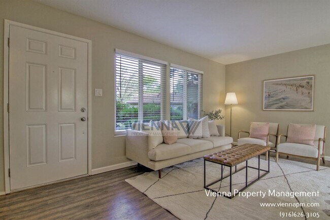 Foto del edificio - 8716 Woodman Way