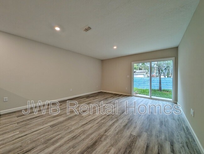 Foto del edificio - 9838 Morgan Marsh Ct