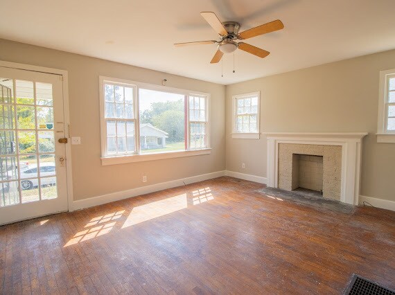 Building Photo - 1632 51st St Ensley