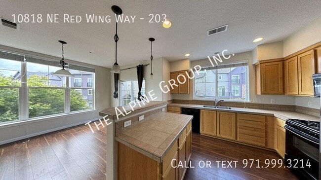 Building Photo - 10818 NE Red Wing Way