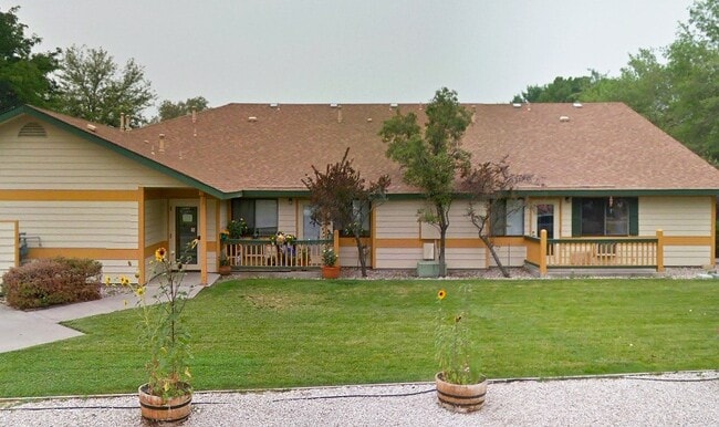 Foto del edificio - 1825 Auction Rd