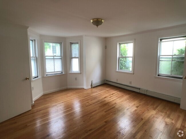 Building Photo - 89 6th St
