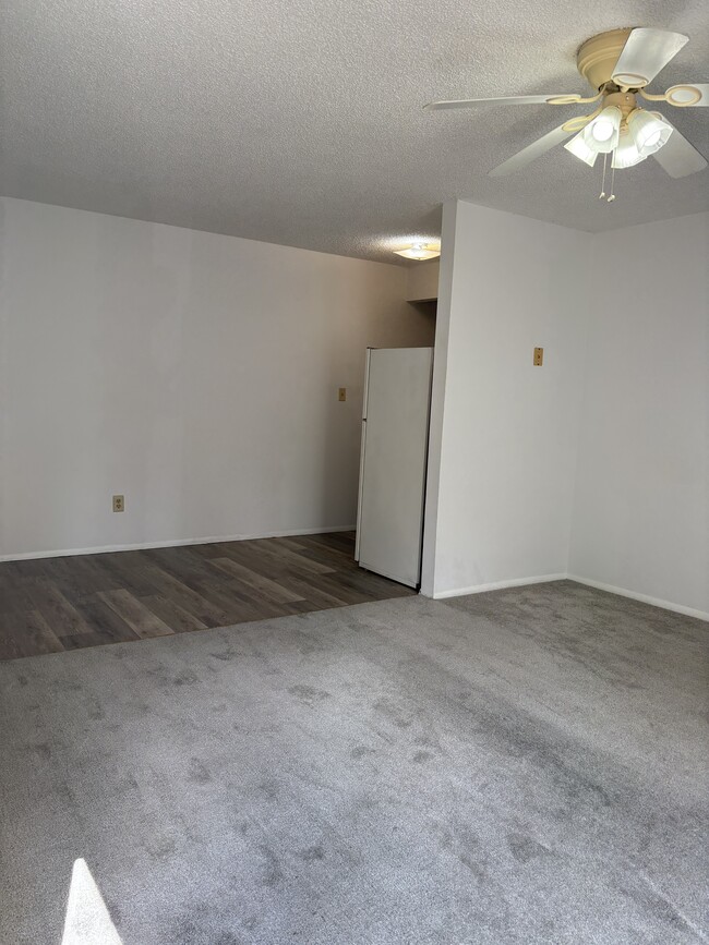 Building Photo - 1014 Danwood Ln