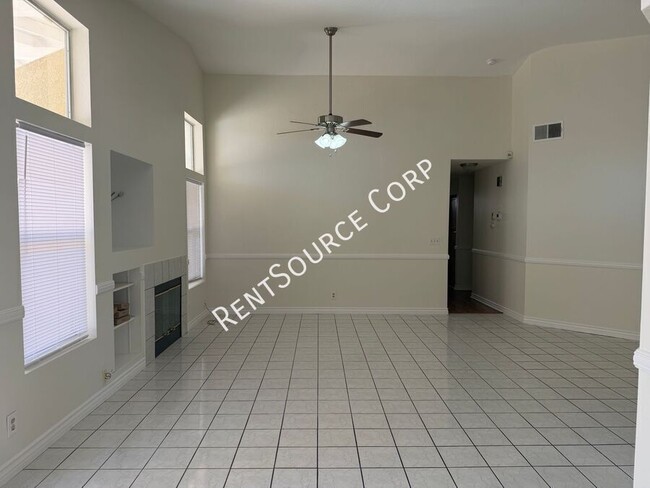 Building Photo - 37051 Boxleaf Rd