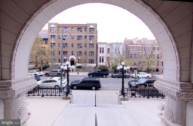 Foto del edificio - 1615 Q St NW