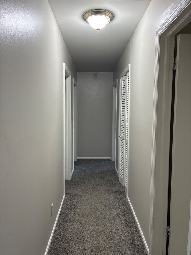 Foto del edificio - 6425 Connell Rd